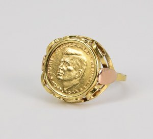 Ring with a coin