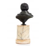 Bustier en antimoine de Napoléon Ier à tête nue sur socle en marbre
