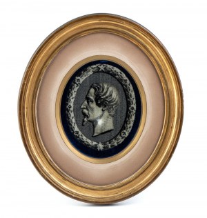 Oval portrait of Napoleon III printed on fabric, in a contemporary frame