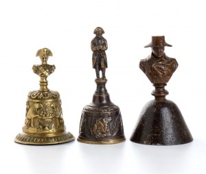 3 campanelles en bronze et autres matériaux avec les effigies de l'impératrice
