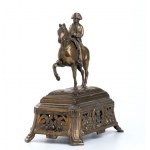 Piccola scultura con Napoleone a cavallo