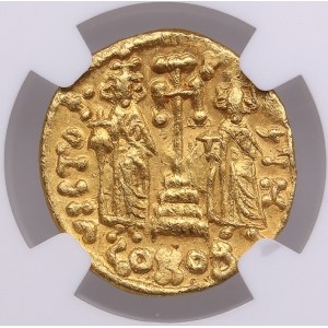 Byzantská ríša (Konštantínopol) AV Solidus, cca 674-681 n. l. - Konštantín IV (668-685 n. l.), s Herakleiom a Tiberiom -