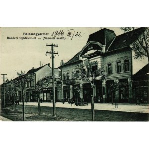 1916 Balassagyarmat, Rákóczi fejedelem út, Nemzeti szálló, Stossel Arthur bútor áruház üzlete, drogéria (szakadás ...