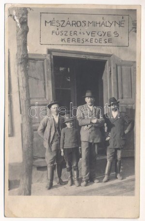 1925 Békéssámson, Mészáros Mihályné fűszer és vegyeskereskedés üzlete. foto (felszíni sérülés / surface damage...