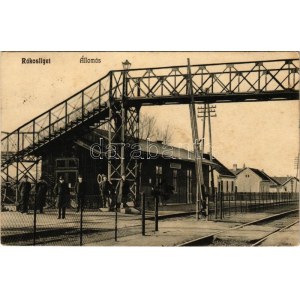 1911 Budapeszt XVII. Rákosliget, vasútállomás, sorompó, gyalogos felüljáró híd. Opál fényirda (fl...