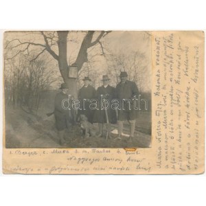 1930 Márianosztra, Maria-Nosztra; szalonka vadászat, vadászok puskával. zdjęcie (gyűrődések / zagniecenia...