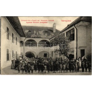 1911 Sárospatak, Paulai Szent Vincéről nevezett Irgalmas Nővérek zárdája, udvar részlet (EK)