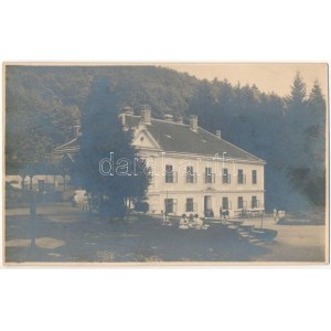 Sopron, Manninger-féle erdei iskola. Lobenwein Harald fényképészete, photo (fl)