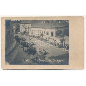 1919 Szeged, Bastille Napi nemzeti ünnepi parádé július 14-én a francia megszállás alatt, francia tankok vonulása...