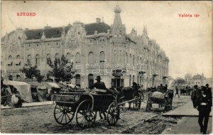 1912 Szeged, Valéria tér, piac, lovas szekerek, Kardos Sámuel üzlete, Gyógyszertár a magyar koronához. Traub B...