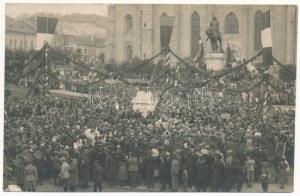 1921 Kolozsvár, Cluj; Anyafarkas-szobor avatási ünnepsége / Statuia Lupa Capitolina ...