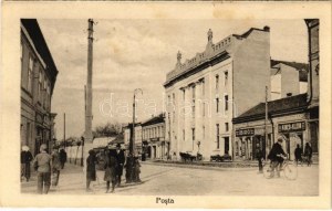 Marosvásárhely, Targu Mures; Posta, Biró, Kincs és Klein üzlete / Straßenansicht, Postamt, Geschäfte (képeslapfüzetből ...