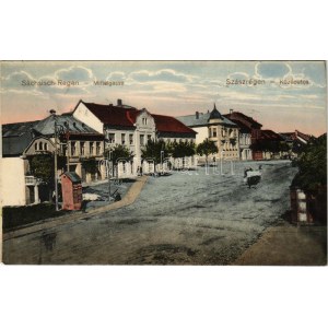 1915 Szászrégen, Reghin; Közép utca. Erich Fabritius & Comp. kiadása / Mittelgasse / street view (EK...