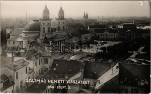 1940 Szatmárnémeti, Satu Mare ; bevonulás, Fő tér autóbuszokkal / entrée des troupes hongroises, autobus. photo + ...
