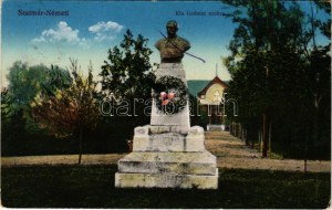 Szatmárnémeti, Satu Mare; Kis Gedeon szobor. Vasúti levelezőlapárusítás 20. 1916. / monument