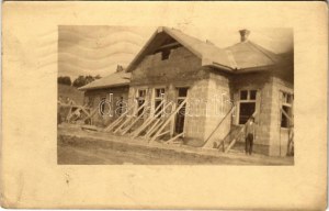 1915 Garamkövesd, Kamenica nad Hronom ; Tiszti lak építés közben / maison d'officiers en construction. photo (EK...