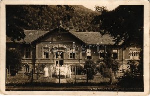 1928 Korompa, Krompach, Krompachy; Zupná nemocnica / Vasgyári kórház / Krankenhaus (szakadás / tear...
