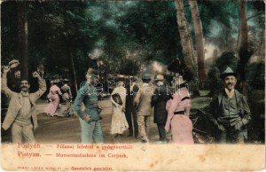 1906 Pöstyén, Piešťany; Pillanat felvétel a gyógykertből. Franz Lázár kiadása, montázs fürdővendégekkel ...