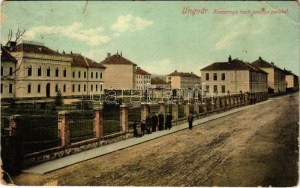 1909 Ungvár, Uzshorod, Uzhhorod, Uzhorod; Kaszárnya tiszti pavilon parkkal / caserma militare (Rb...