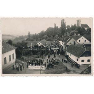 1941 Perestó, Pertoce, Pertoca; emlékül a bevonulásról, díszkapu / ingresso delle truppe ungheresi, cancello decorato...
