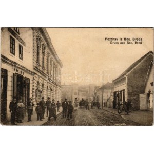 1916 Bosanski Brod, pohľad na ulicu, obchod J. Fesacha (fa)