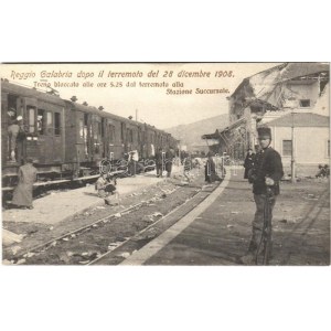 1908 Reggio Calabria, dopo il terremoto del 28 dicembre, treno bloccato alle ore 5...