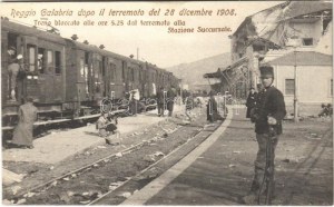 1908 Reggio Calabria, dopo il terremoto del 28 dicembre, treno bloccato alle ore 5...