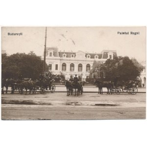 Bukurešť, Bukarest, Bucuresti, Bucuresci; Palatul Regal / Královský palác, kočáry tažené koňmi (fl)