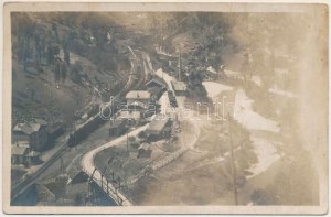 1916 Podmelec, nádraží, lokomotiva, vlak. foto (fl)