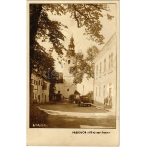 Preddvor nad Kranjem, Höflein; street, church, automobile. photo