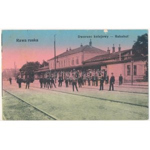 1916 Rava-Ruska, Rawa Ruska; Dworzec kolejowy / Bahnhof / stazione ferroviaria, treno, locomotiva, ferrovieri (fl...