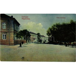 Ternopil, Tarnopol; Ulica koscielna / pohľad z ulice