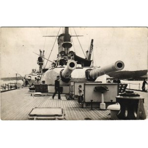 SMS Radetzky az Osztrák-Magyar Haditengerészet Radetzky-osztályú csatahajó hátsó része az ágyúkkal / K.u.K....