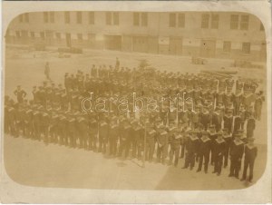 1917 Robert Szuboritz, az SMS NOVARA gyorscirkáló elesett kapitányánának temetése az Otrantó-i ütközet után...