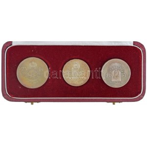 1956. 10Ft + 20Ft + 25Ft Ag 10 éves a Forint (Jó Forint sor) díszdobozban T:AU patina Hungary 1956. 10 Forint ...