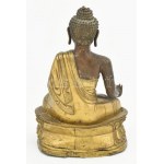 Sákjamuni Buddha. Tibet, 19. sz vége, aranyozott rézlemez, sérült, hiányos, m: 26 cm