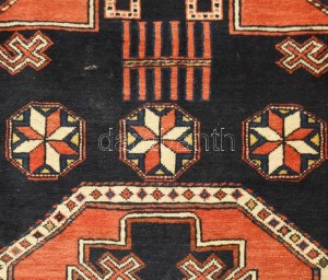 Kaukázusi Kuba-Kunakend gyapjú szőnyeg gördesz csomózás, kb 1910 kisebb hibákkal, jó állapotban 200x136 cm...