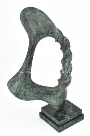 Sztrákos László (1954): Lebegés. Patinázott bronz, márvány talapzaton. 1/1 példány. Jelzett, hibátlan, m: 36...