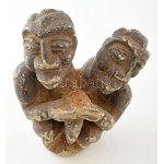 Kissi kőfaragás. Kétalakos sírfigura, korának megfelelő állapotban, Guinea, 16-19. század ?. m: 28,5 cm. A nyugat...