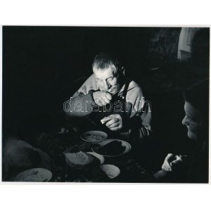 cca 1974 Várnai György vecsési fotóművész ,,Vacsora című alkotása, 1 db vintage fotó, a szerző által feliratozva ...