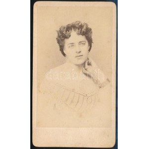 cca 1860 Kállay Ákosné vizitkártya fotója Borsos és Doctor pesti műterméből