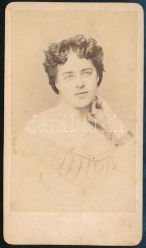 ca. 1860 Kállay Ákosné vizitkártya fotója Borsos és Doctor pesti műterméből