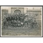 1935 Dunakeszi, Magyarság Dal és Önk. Egyesület fotóalbuma egyesületi tag részére, elnökség aláírásaival, 20 db fotóval...