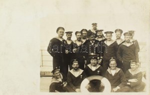 1916 circa S.M. Dampfer IV (ex Gastein). osztrák magyar hadihajó kapitánya és legénysége. Foto...