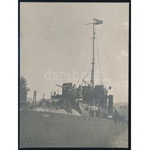 cca 1916 Az osztrák-magyar haditengerészet S.M.S. Turul Huszár osztályú rombolója és legénysége ...