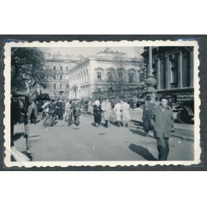 1956 Fotósorozat 13 db fotóval a forradalom napjaiból Budapestről, Vörös csillag leszedése Kálvin tér...