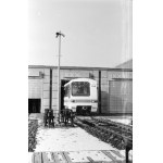 1987 Budapeszt, új metrókocsik a Kőér utcai metrótelepen, 19 db vintage NEGATÍV, 24x36 mm