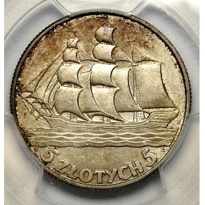 5 or 1936, Voilier
