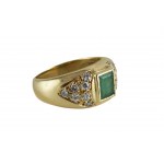 Gold signet emerald 1.03ct, diamonds ł.0.49, 18K