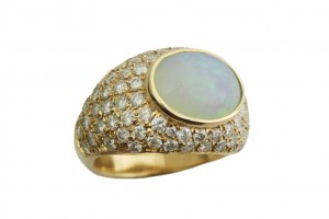 Ring opal 3.9ct diamonds 3.19ct